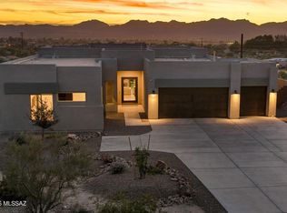 5445 N Yvon Heights Pl, Tucson, AZ 85741