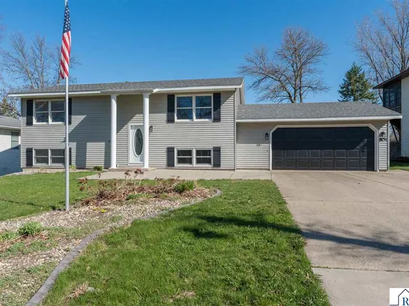 504 W North St, Janesville, MN 56048