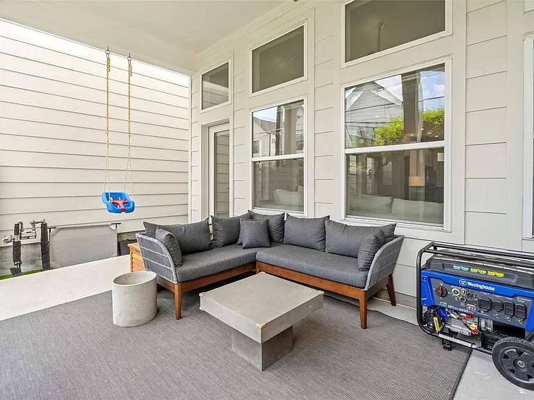 804 Aurora St — Photo 25