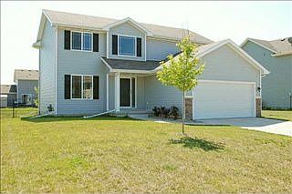 1st image of 865 SE Westgate Dr