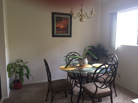 3rd image of 12840 Moorpark St APT 212