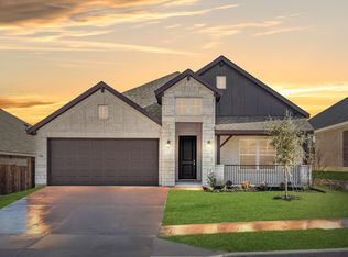 729 Long Iron Dr, Fort Worth, TX 76108