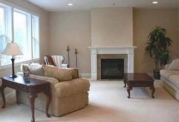 3rd image of 1961 E Heitman Cir