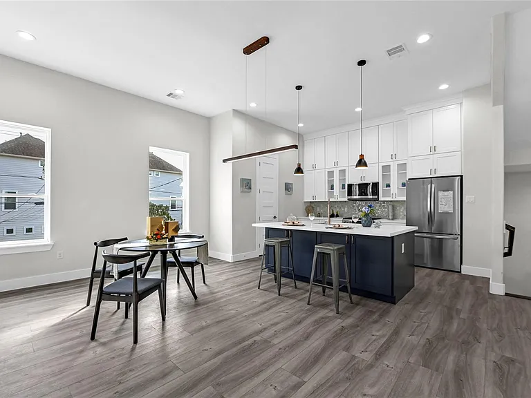 710 Link Rd #D — Photo 2