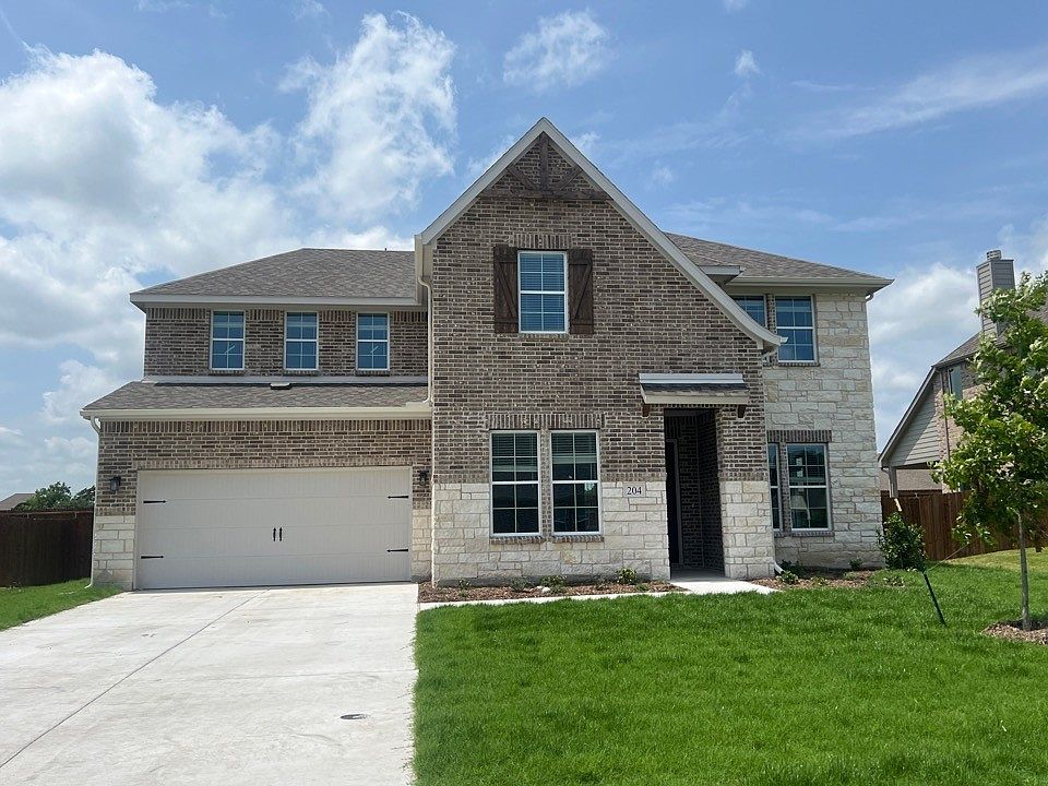 1st image of 204 Skyward Ln