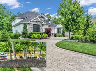 85 Gill Rd, Lambton Shores, ON N0M 1T0