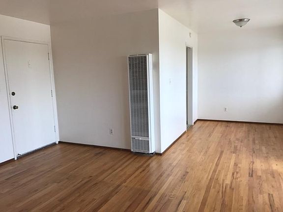 4th image of 109 Nutmeg St