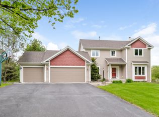 3401 Fairfax Ln, Woodbury, MN 55129