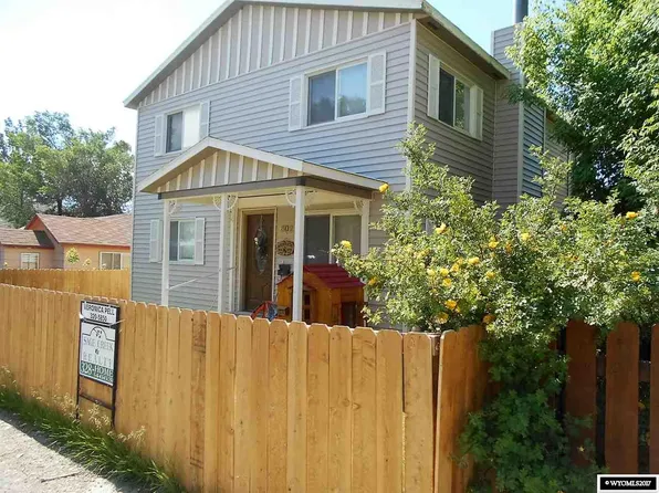 602 E Daley St, Rawlins, WY 82301