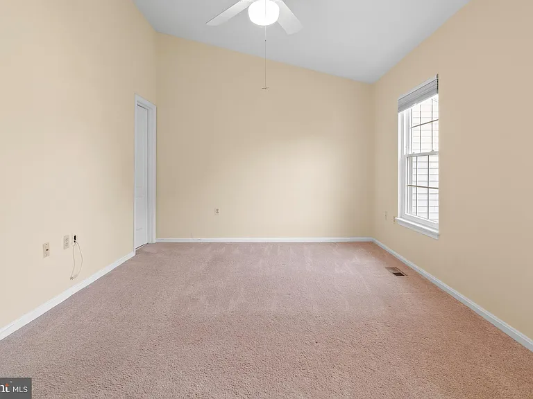 26 Wessex Ct — Photo 17