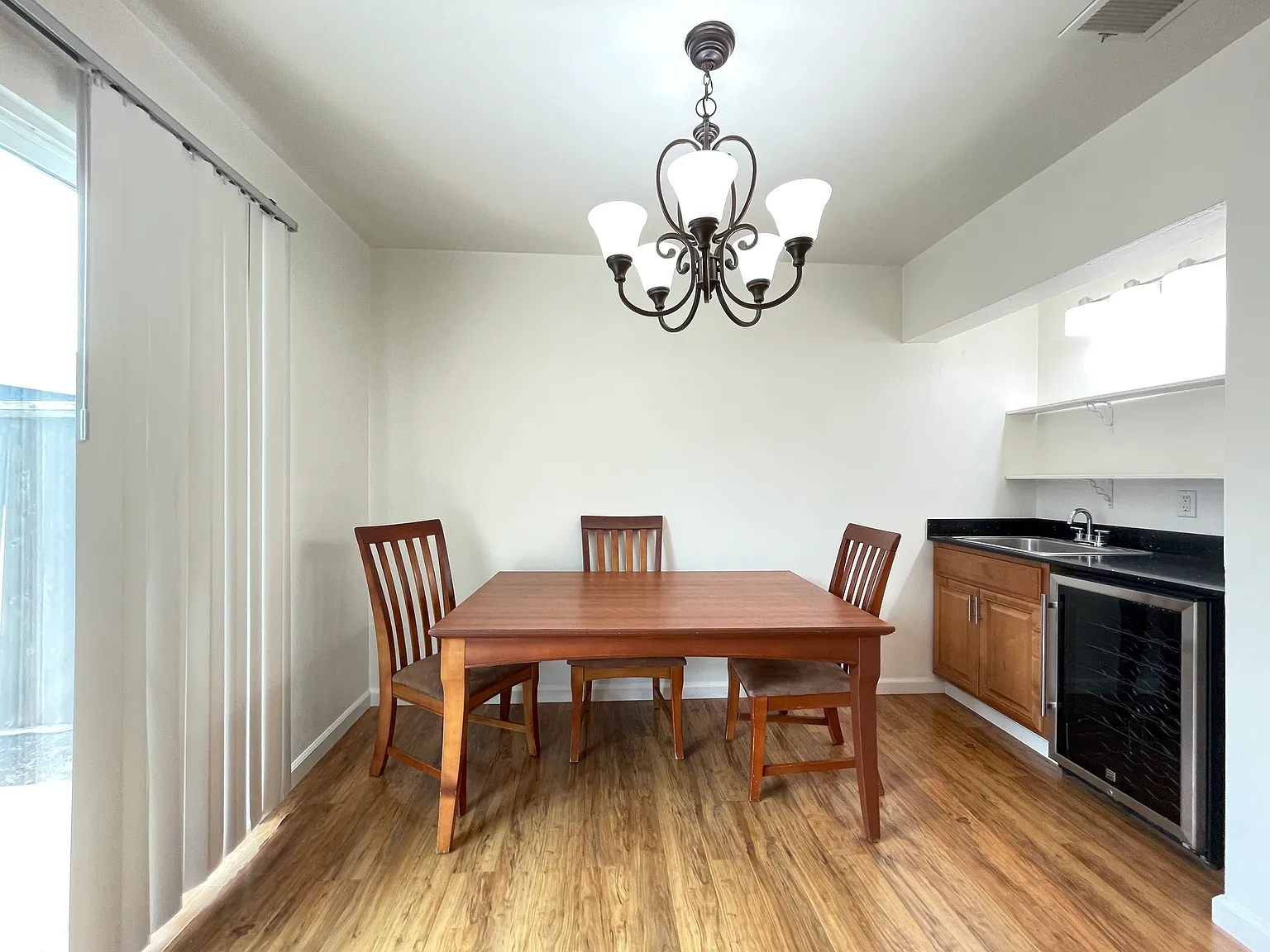 141 El Capitan Ln — Photo 3