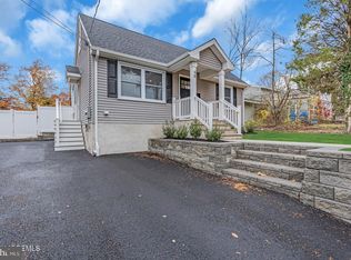 48 Point O Woods Dr, Toms River, NJ 08753