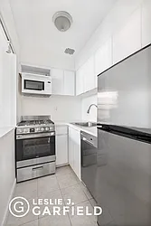 Rented by Leslie J. Garfield