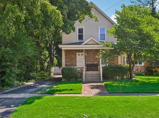 717 S Jefferson St, Woodstock, IL 60098