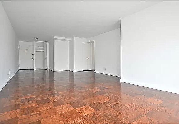 2nd image of 212 E 63rd St #4C