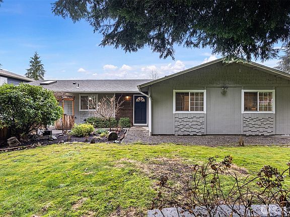 2nd image of 9825 180th Street SE