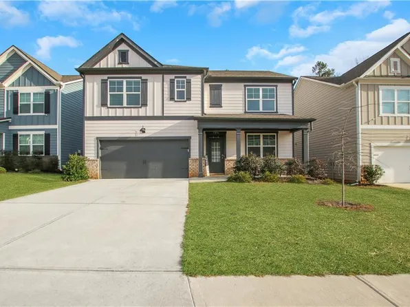 5896 Screech Owl Dr, Flowery Branch, GA 30542
