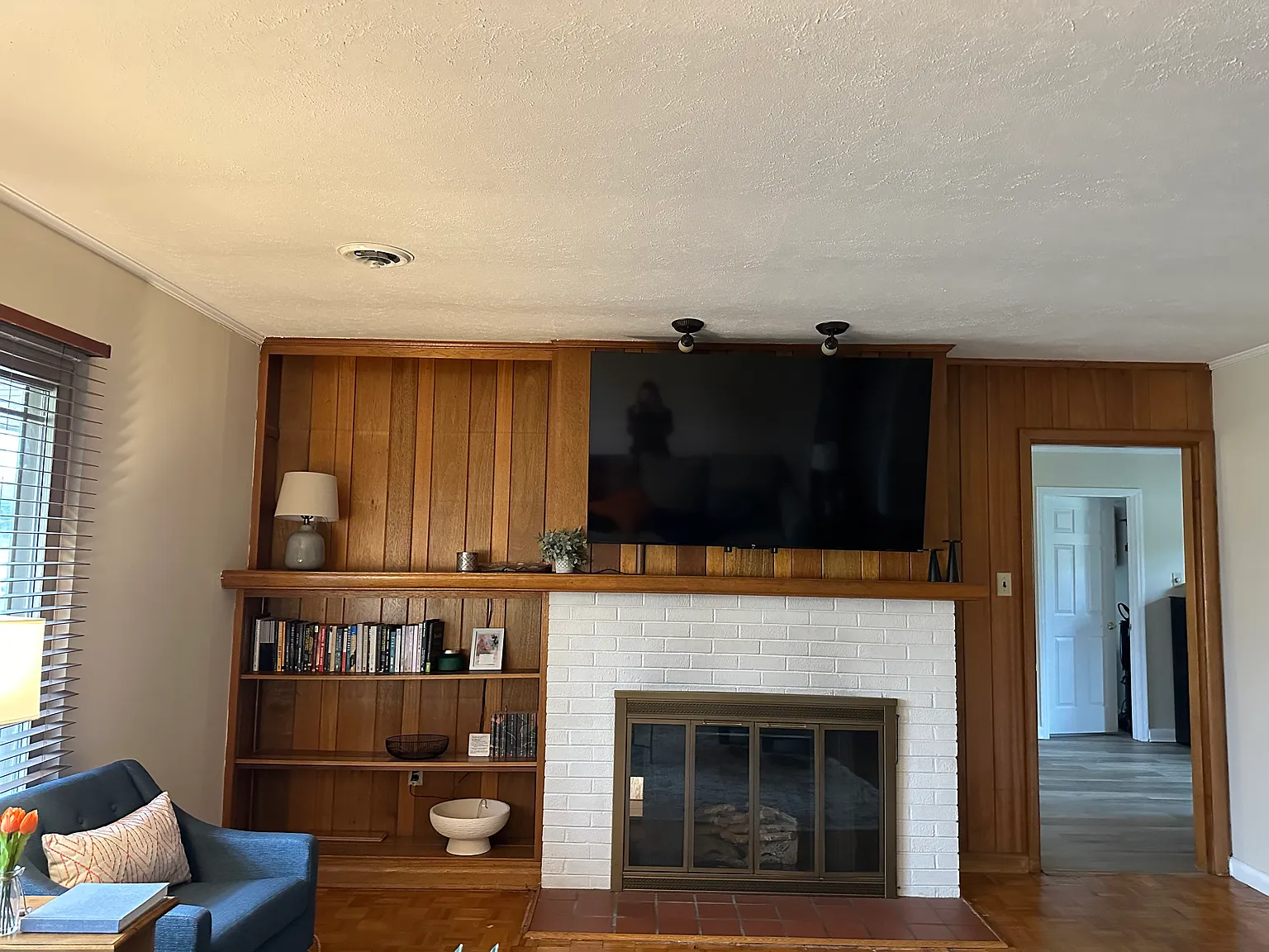 3 bed, 1456 sqft, $1,900 — Photo 2