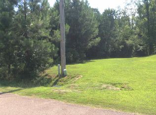 737 Forest Woods Dr, Byram, MS 39272