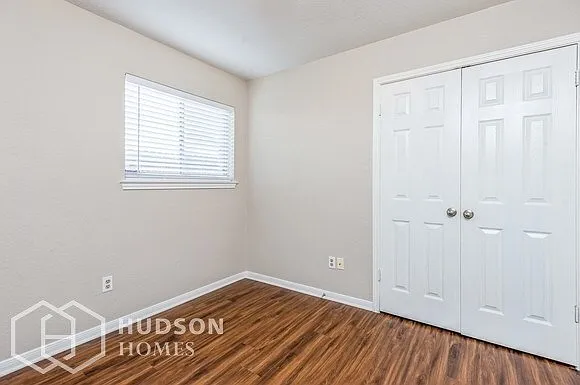9127 Cypress Square Dr — Photo 6