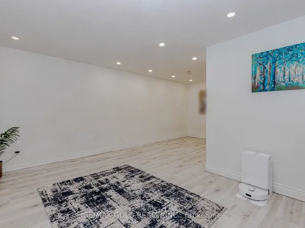 66 Corby Cres, Brampton, ON L6Y 1H1