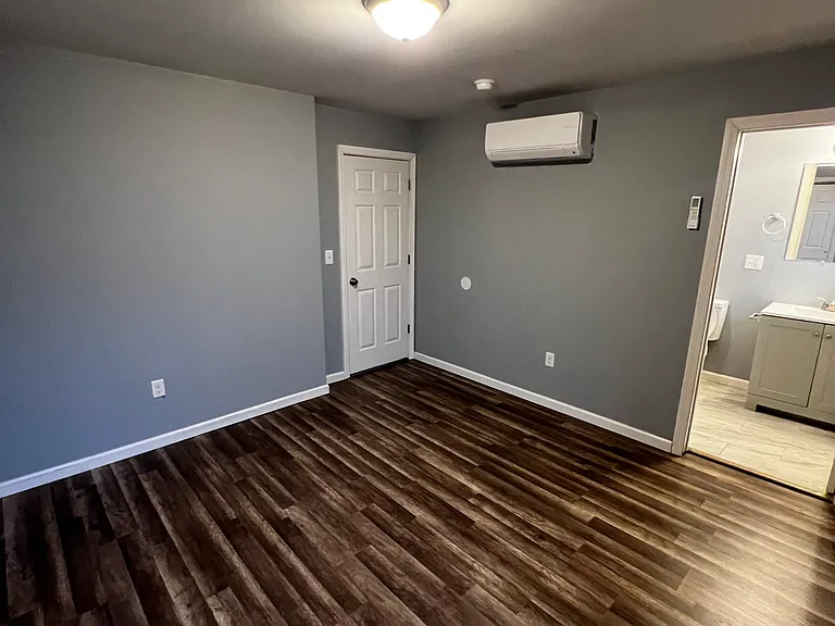 184 Oconnell St #2 — Photo 11