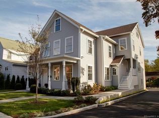 292 Delavan Ave #2, Greenwich, CT 06830