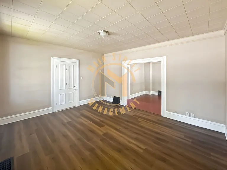 517 N Ashland Ave — Photo 11