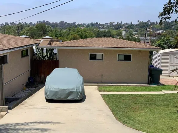 266A Lado De Loma Dr, Vista, CA 92083