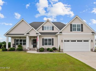975 Whiskey Court, Grimesland, NC 27837