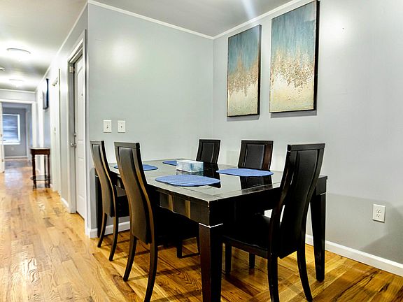 Showroom Dinning area