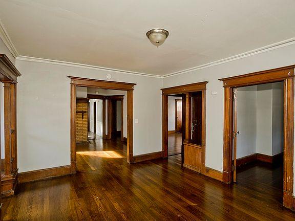 2nd image of 187 S Whitney St Floor 3