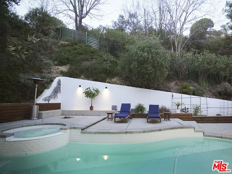 2690 Zorada Dr — Photo 10