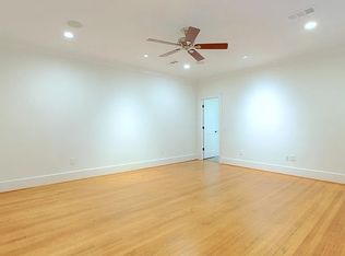 916 Arlington St, Houston, TX 77008