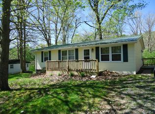 50 Edgewood Hills Rd, Oak Hill, WV 25901