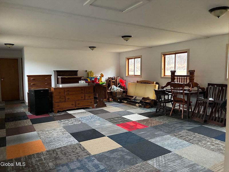 5th image of 7 Smith Road