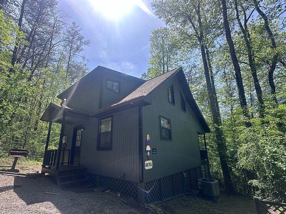 1st image of 140 Alpine Way #140