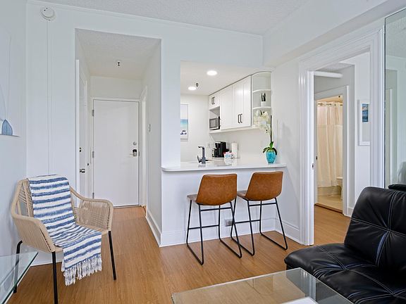 2nd image of 235 Sunrise Avenue #3220