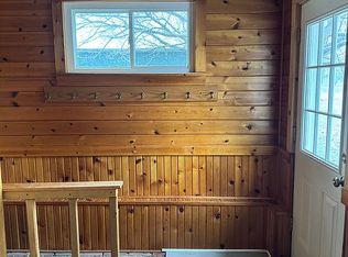 5716 W 72nd St, Fremont, MI 49412