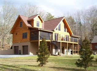 721 River Oak Dr, Hayesville, NC 28904