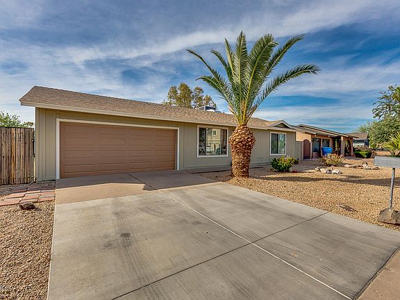 2nd image of 3438 E Campo Bello Dr
