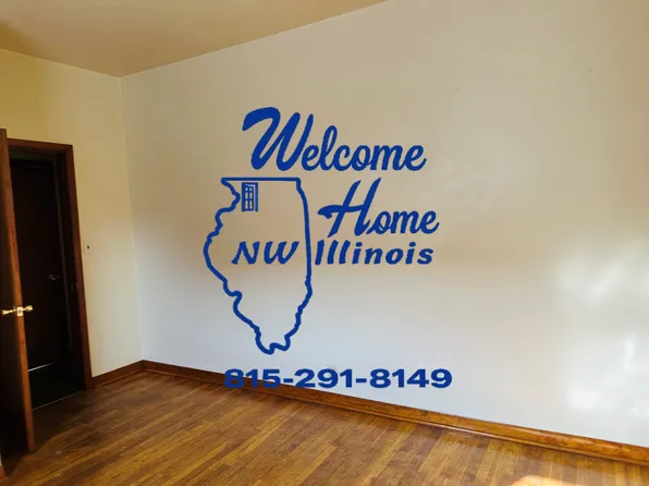 321 N Van Buren Ave #321, Freeport, IL 61032