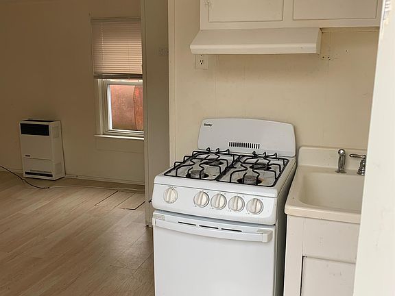 4th image of 33 Old Route 202 Unit 3
