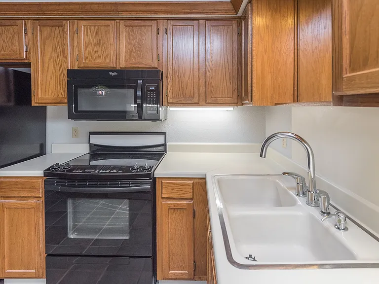 5128 Ledgestone Dr — Photo 20