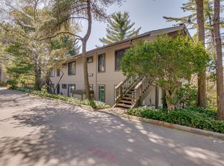 7704 SW Barnes Rd UNIT A, Portland, OR 97225