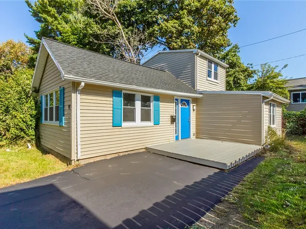 18 Alonzo St, Rochester, NY 14612