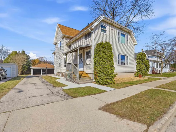 83 E 9th St, Fond Du Lac, WI 54935