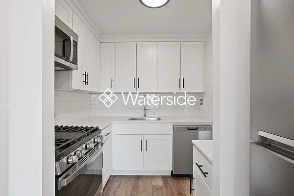 Rented by Brookfield (Funnel) | media 33