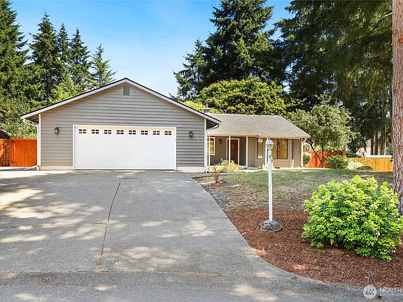 2nd image of 232 Planer Court SE