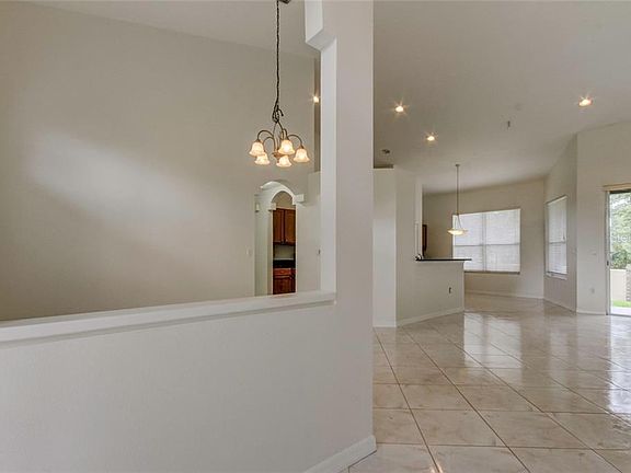 3rd image of 1644 Oak Park Ct